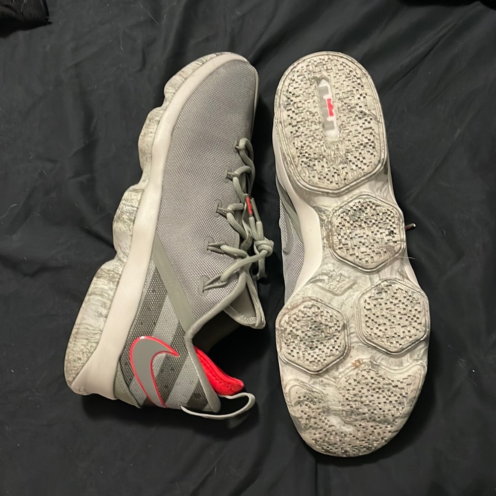 Lebron 14 Camo low size 13